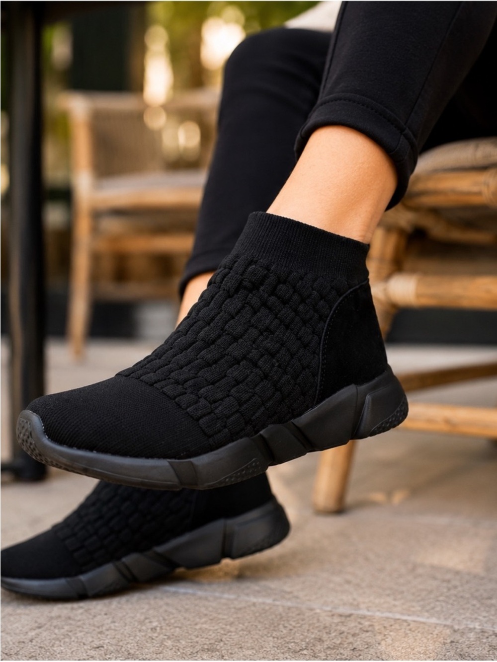 Bernie Mev Java Pull-On Booties Black Woven Comfort Shoes size 7